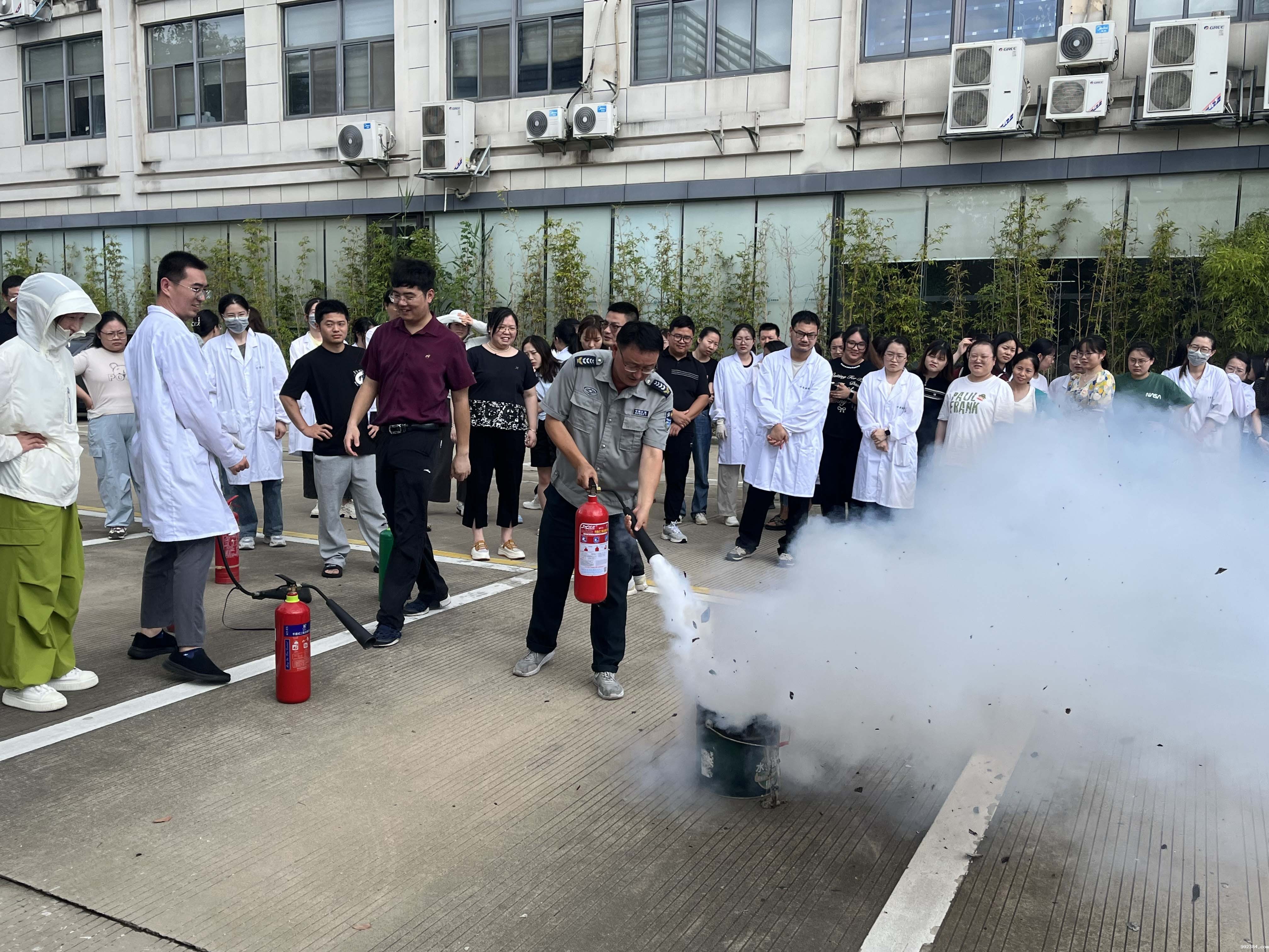 1755322417435446.jpg IMG_4156(1).jpg